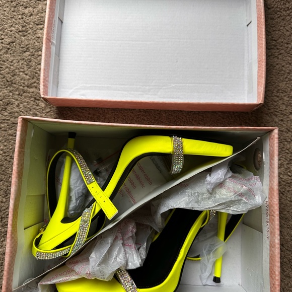 Cape Robbin Bella heels size 8 - Picture 6 of 7